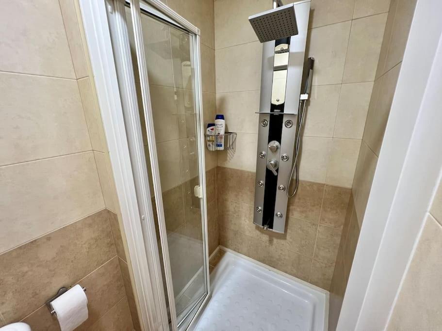 Apartamento Espacioso Y Familiar Тарраса Екстер'єр фото